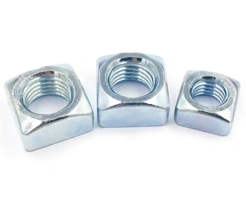 パーソナライズされた Din 557 平方ナッツ 炭酸鋼 グレード 4.8 / 8.8 重工業用