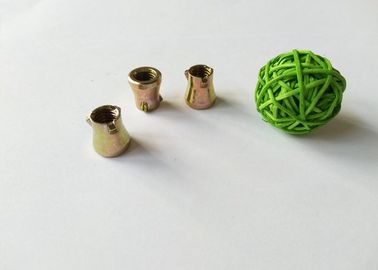 黄色い3PCS/4PCS苦境のアンカー・ボルトの亜鉛によってめっきされる色の炭素鋼の固定のナットの使用