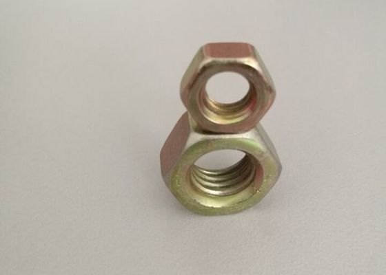 4.8等級の炭素鋼のロックのための黄色い亜鉛色の物質的な六角頭のナットM6